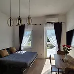Superior Suite, Joy Verona, Luxury Romantic With Jacuzzi, Near Center *
