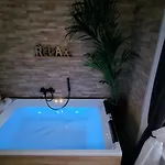 Superior Suite, Joy Verona, Luxury Romantic With Jacuzzi, Near Center * Verona