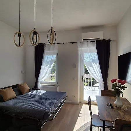Superior Suite, Joy Verona, Luxury Romantic With Jacuzzi, Near Center *
